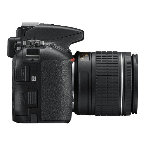 NIKON D5600 + AF-P 18-55 VR + AF-P 70-300 Dslr